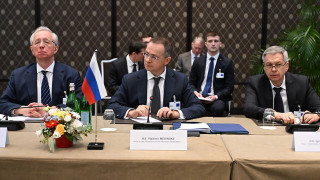 «Переговорный театр». Разведки Европы уверены, что Путин не согласится на мир в Украине, даже получив весь Донбасс