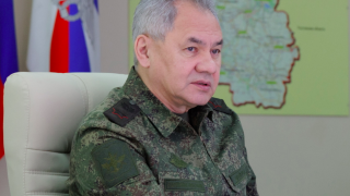 Министр обороны не справился с войной и потерял былую популярность