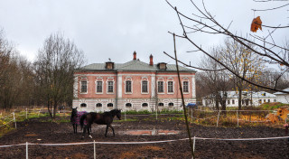 Усадьба «Ясенево» в Битцевском парке.