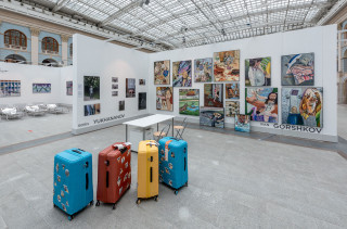 Стенд галереи Х. Л. А. М. 