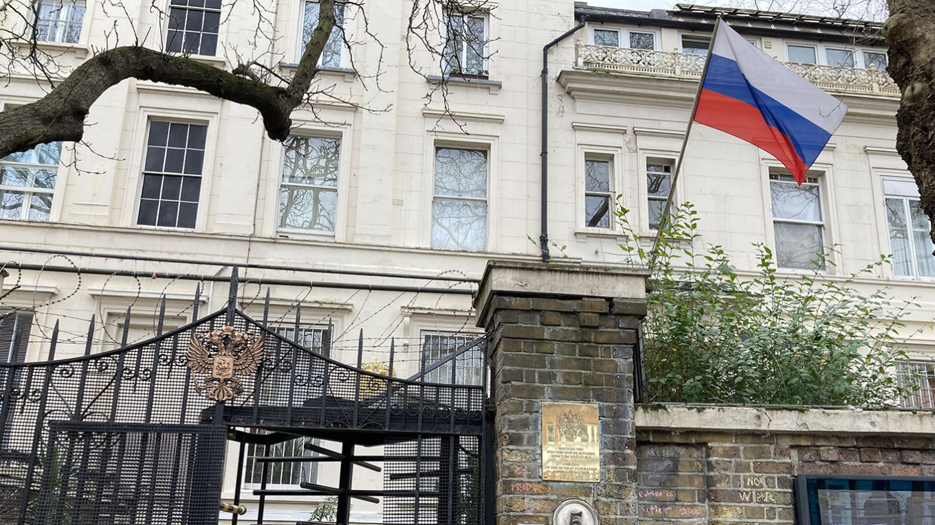 МИД пригрозил Великобритании ответом за участие в ударах по России ...