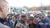 В Подмосковье сотни водителей мусоровозов устроили забастовку из-за урезания зарплат