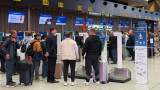 Атака почти 500 дронов парализовала работу аэропортов Москвы, задержано или отменено более 500 рейсов