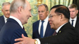 «Проблема с платежами решена». Путин договорился с Мьянмой о приеме карт «Мир»