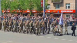 В Татарстане на параде Победы прошла колонна инвалидов «СВО» на костылях