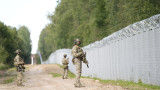 Власти Латвии заявили о проникновении на территорию страны вооруженных людей в масках и краже камер видеонаблюдения
