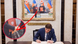 На сайте министерства образования РФ появилось ИИ-фото с шестипалым Путиным