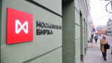 Россияне отнесли рекордные 1,1 триллиона рублей на обвалившийся фондовый рынок