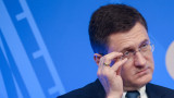 «Есть дефицит». В правительстве впервые признали нехватку бензина