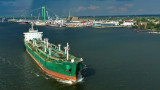Цена нефти Brent достигла $100 после ударов США и Ирана по кораблям друг друга