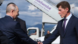 Путин включил в свой кортеж пикап с пулеметом и стал использовать в поездках закрытый трап