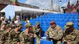 Для «героев СВО» начнут проводить мини-парады