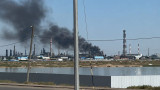 В Казахстане загорелся один из крупнейших нефтезаводов