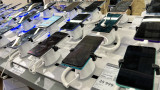 Правительство утвердило налог на смартфоны и ноутбуки, чтобы наполнить бюджет