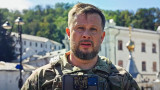 «Снимайте свои клоунские носы». Украинский генерал опроверг слова Путина о захвате Святогорска, записав видео на его центральной площади
