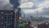 Власти заявили о безопасности воздуха в Москве после «нефтяных дождей» и почерневшего неба  