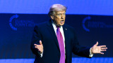 Трамп анонсировал 25-процентные пошлины на автомобили из Европы и обвинил ЕС в срыве торговой сделки