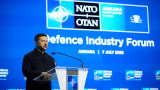 «Разрушили само представление о стратегическом тыле». Зеленский заявил, что дальнобойные удары по России приближают мир