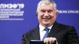 Нефтяники в сентябре получили обратно почти половину своих налогов в качестве субсидии на сдерживание цен на топливо