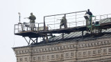 В Москве выставили блок-посты и окружили Кремль пулеметчиками из-за угрозы атаки БПЛА во время парада
