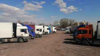 Условия работы у дальнобойщиков далеко не самые привлекательные