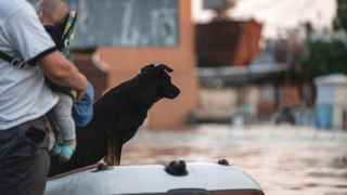 Эвакуация из затопленных районов Херсона