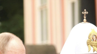 Товарищ Путин примерил на себя шапку партиарха