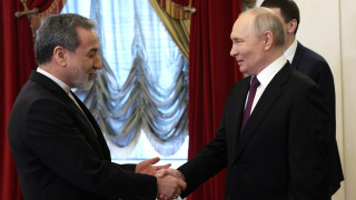 Путин и глава МИД Ирана Аракчи