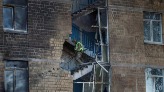 Школа в Киеве после российской атаки дронами