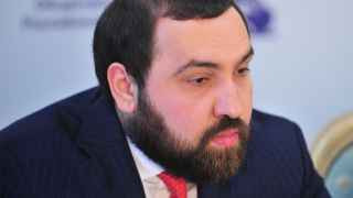 Султан Хамзаев