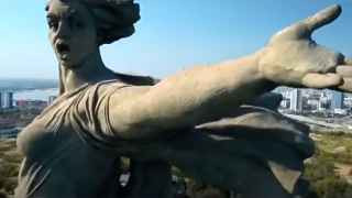 Кадр из клипа на песню Олега Газманова, которую хакеры разместили на детском телеканале в Нидерландах