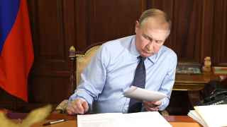 Указ Путина пришлось переписывать