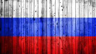 Россияне оказались за забором, но не перестали быть россиянами. В этом и проблема