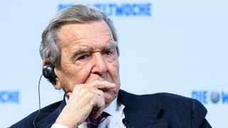 Герхард Шредер ушел из «Роснефти» только под угрозой санкций