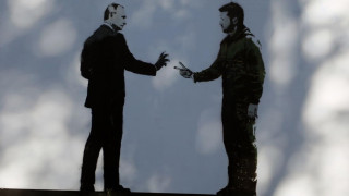 Камень, ножницы, бумага – бесконечная игра в переговоры, не дающая никакого результата
