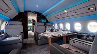 Стоимость бизнес-джета Aurus может составлять $39–50 млн, рассказал на выставке глава «Ростеха» Сергей Чемезов. По его словам, аналоги Aurus у Boeing стоят около $60–65 млн.