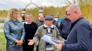 Сергей Морозов (справа)