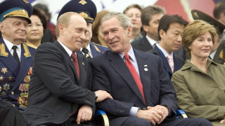 Джордж Буш-младший что-то разглядел в Путине