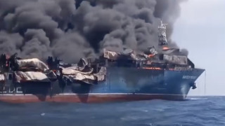 Суда идут через Ормузский пролив на свой страх и риск