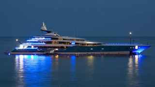 Яхта Madame Gu