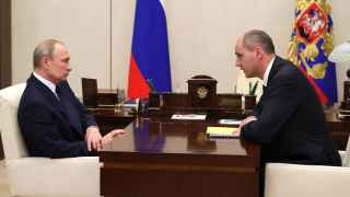 Владимир Путин и губернатор Оренбургской области Денис Паслер