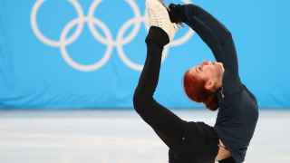 Александра Трусова. Фигурное катание

Ещё юная суперзвезда сборной России по фигурному катанию, 17-летняя Александра Трусова занимает второе место рейтинге Международного союза конькобежцев после Анны Щербаковой. Трусова завоевала бронзу на прошлогоднем чемпионате мира по фигурному катанию в Стокгольме. Щербакова и Валиева доминировали в фигурном катании в одиночном катании в прошлом году и могут взять все три медали на этом мероприятии в Пекине. 