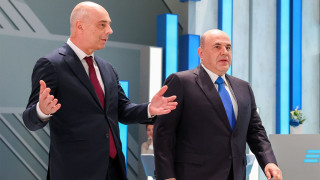 Правительство больше не надеется на нефть (премьер Михаил Мишустин справа, министр финансов Антон Силуанов слева)