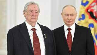 Александр Проханов, награжденный медалью «Герой Труда Российской Федерации», и Владимир Путин