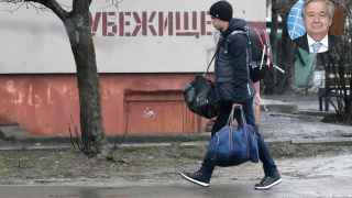 «Президент Путин, во имя человечности, верните свои войска в Россию.»

На фото: Мариуполь в день объявления военной операции РФ на Украине