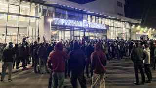 Акция протеста на территории международного аэропорта Махачкалы