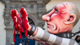 Карнавальная кукла: Путин под арестом