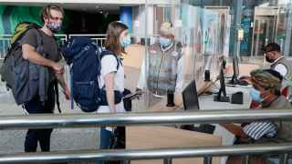 Международный аэропорт Нгурах-Рай, Индонезия