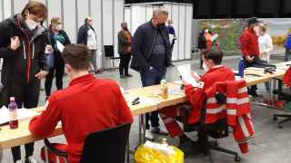 Массовая вакцинация от Covid-19 в выставочном зале в Дорнбирне, Австрия.