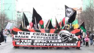 Протесты против диктатуры не всегда одинаковы по философии и целям. Но это же не повод не содействовать освобождению противников диктатуры?